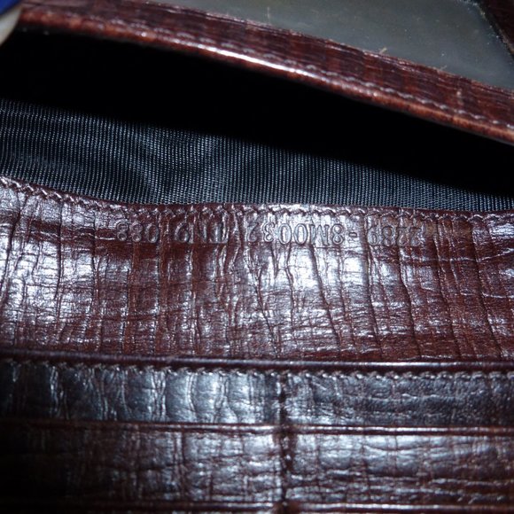 Fendi Signature Wallet - Picture 13 of 14